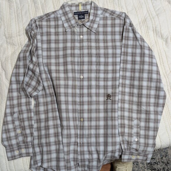 Tommy Hilfiger Other - Tommy Hilfiger Men’s Gray & White Plaid Long-Sleeve Button-Down – Size Large